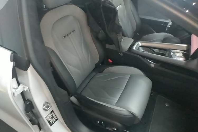 Used Zeekr 007GT 2025 Four-Wheel Drive Intelligent Driving Version 75 kWh Right Front Seat