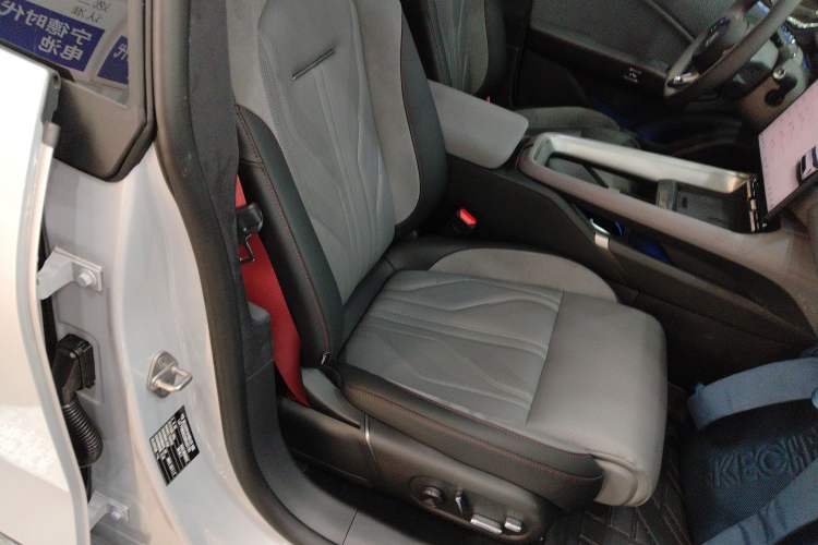 Used Zeekr 007GT 2025 Rear-Drive Intelligent Driving Version 75 kWh Right Front Seat