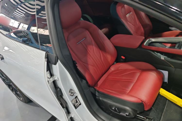Used Zeekr 007GT 2025 Four-Wheel Drive Intelligent Driving Version 75 kWh Right Front Seat