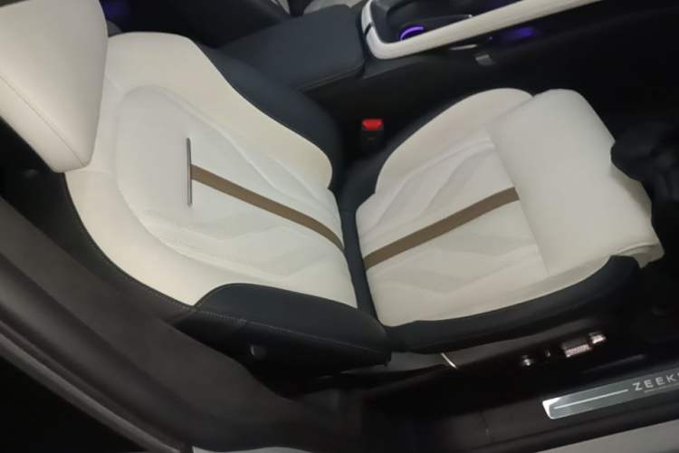 Used Zeekr 007GT 2025 Rear-Drive Intelligent Driving Version 75 kWh Right Front Seat
