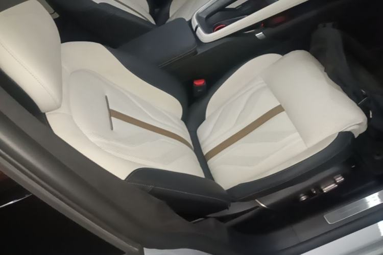 Used Zeekr 007GT 2025 Rear-Drive Intelligent Driving Version 75 kWh Right Front Seat