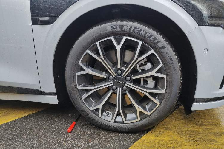 Used Zeekr 007GT 2025 Rear-Drive Intelligent Driving Version 75 kWh Right Front Wheel Hub