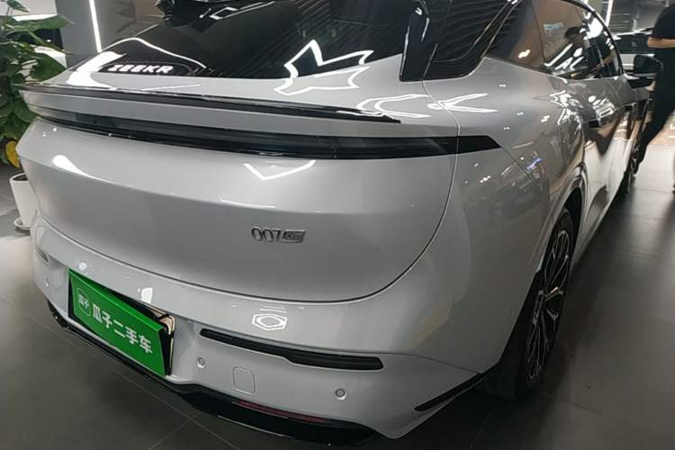Used Zeekr 007GT 2025 Four-Wheel Drive Intelligent Driving Version 75 kWh Right Rear Taillight