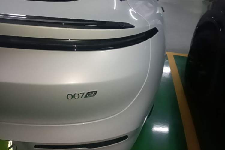 Used Zeekr 007GT 2025 Rear-Drive Intelligent Driving Version 75 kWh Right Rear Taillight