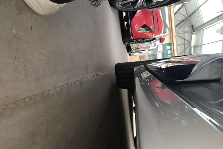 Used Zeekr 007GT 2025 Four-Wheel Drive Intelligent Driving Version 75 kWh Right Side Sill