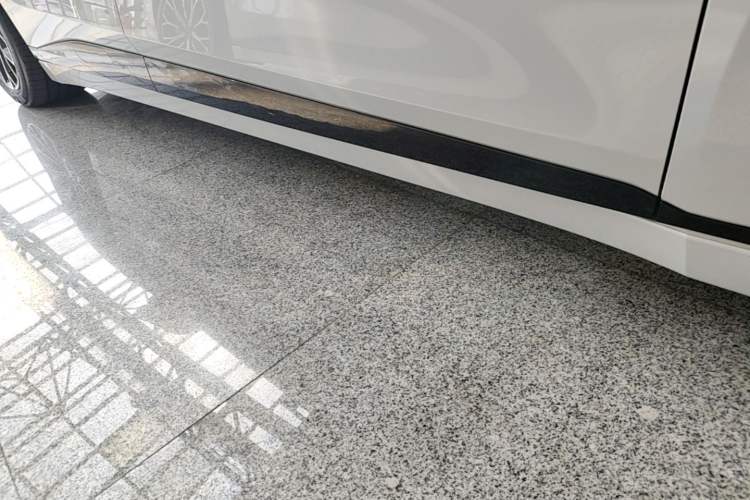 Used Zeekr 007GT 2025 Four-Wheel Drive Intelligent Driving Version 75 kWh Right Side Sill