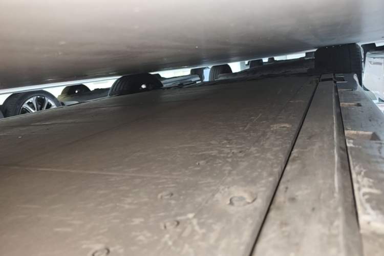 Used Zeekr 007GT 2025 Rear-Drive Intelligent Driving Version 75 kWh Right Side Sill