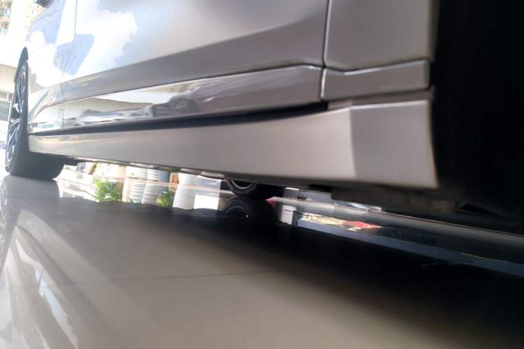 Used Zeekr 007GT 2025 Long-Range All-Wheel-Drive Intelligent Driving Version 100 kWh Right Side Sill