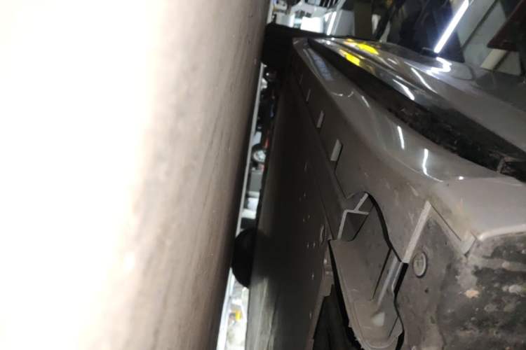 Used Zeekr 007GT 2025 Rear-Drive Intelligent Driving Version 75 kWh Right Side Sill