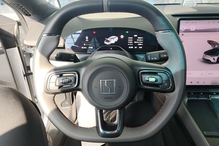 Used Zeekr 007GT 2025 Four-Wheel Drive Intelligent Driving Version 75 kWh Steering Wheel