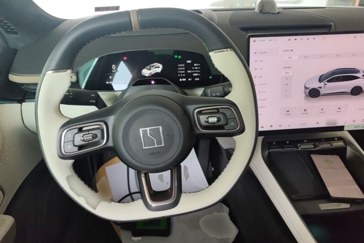 Used Zeekr 007GT 2025 Four-Wheel Drive Intelligent Driving Version 75 kWh Steering Wheel