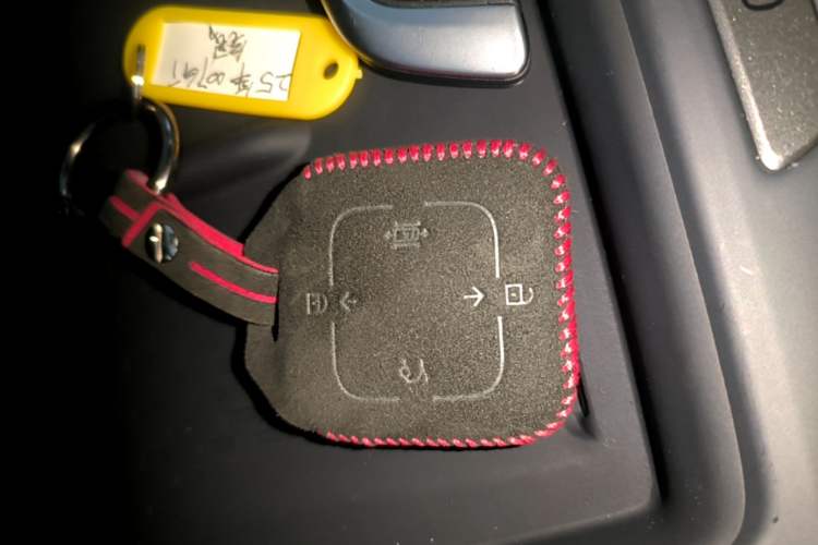 Used Zeekr 007GT 2025 Long-Range All-Wheel-Drive Intelligent Driving Version 100 kWh Vehicle Key