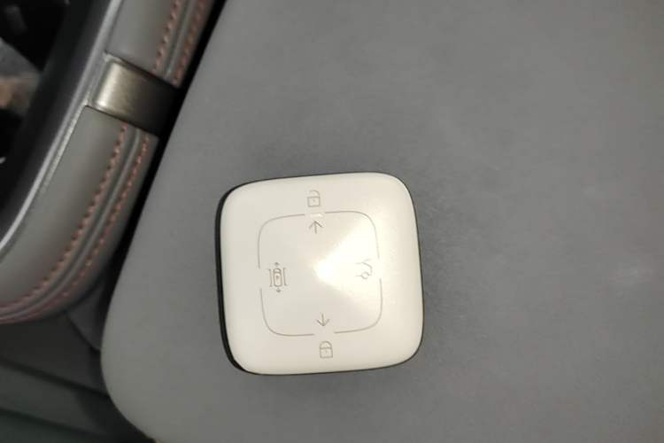 Used Zeekr 007GT 2025 Rear-Drive Intelligent Driving Version 75 kWh Vehicle Key