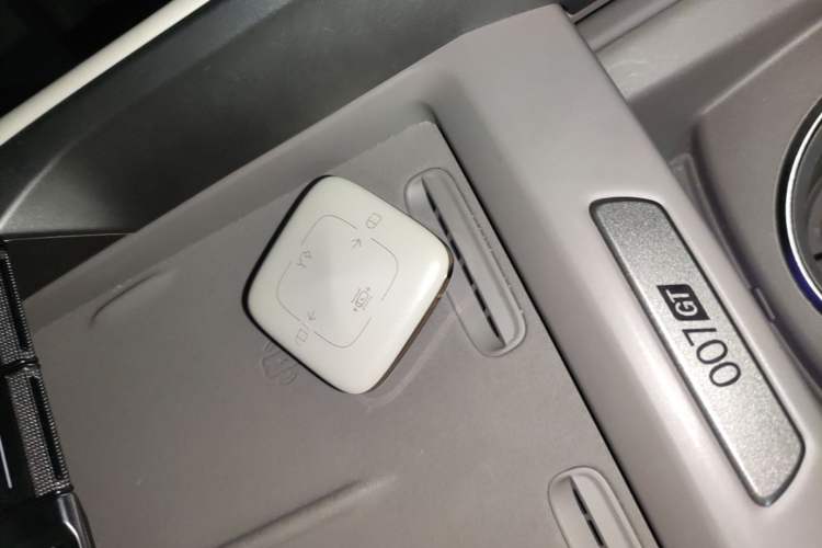 Used Zeekr 007GT 2025 Rear-Drive Intelligent Driving Version 75 kWh Vehicle Key