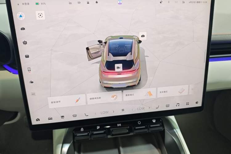 Used Zeekr 007GT 2025 Four-Wheel Drive Intelligent Driving Version 75 kWh Audio And AC Panel