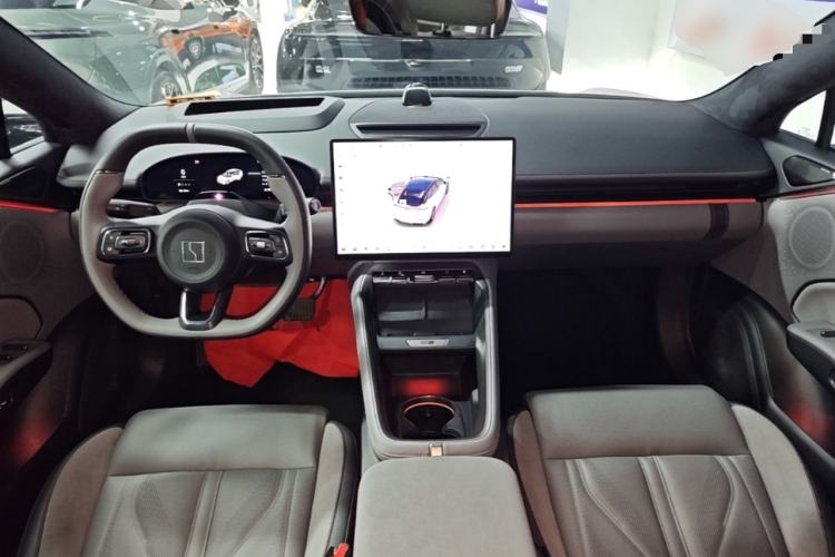 Used Zeekr 007GT 2025 Long-Range Rear-Wheel Drive Intelligent Driving Version 100 kWh Center Console
