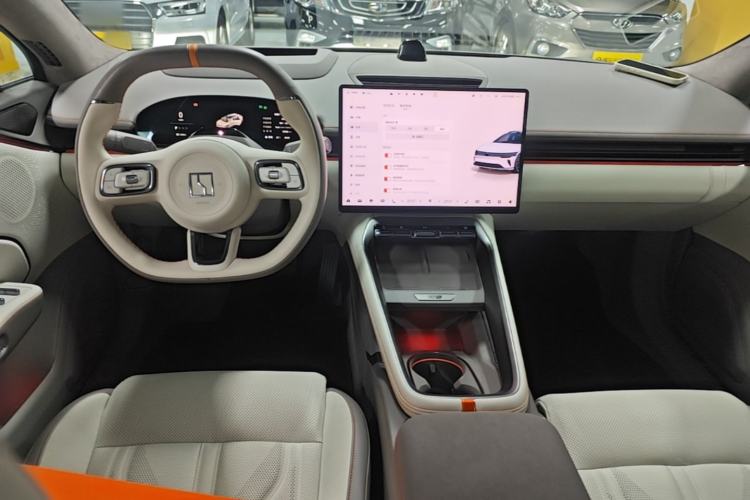 Used Zeekr 007GT 2025 Long-Range Rear-Wheel Drive Intelligent Driving Version 100 kWh Center Console