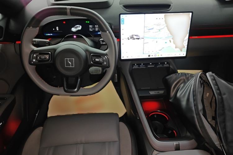 Used Zeekr 007GT 2025 Long-Range Rear-Wheel Drive Intelligent Driving Version 100 kWh Center Console