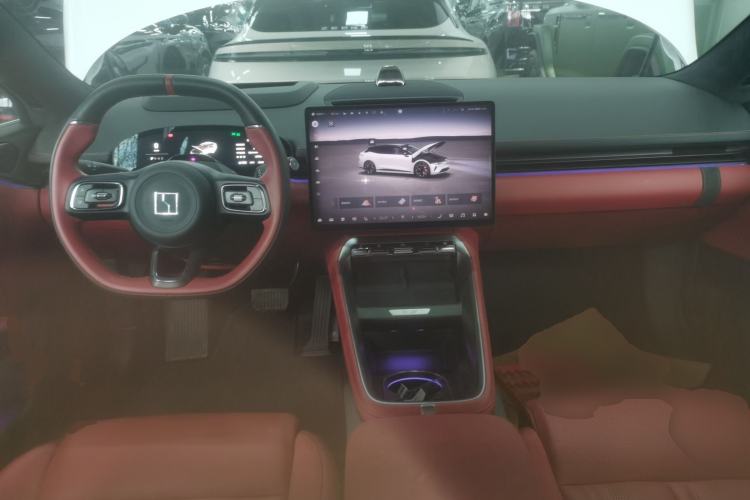 Used Zeekr 007GT 2025 Rear-Drive Intelligent Driving Version 75 kWh Center Console