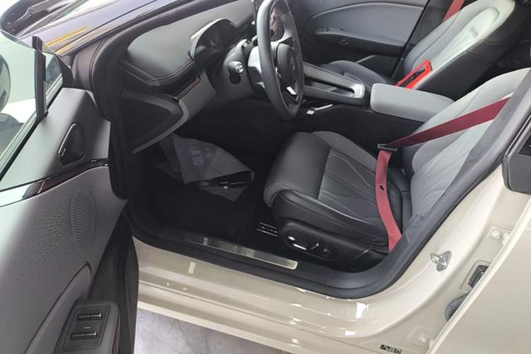 Used Zeekr 007GT 2025 Long-Range Rear-Wheel Drive Intelligent Driving Version 100 kWh Driver Seat