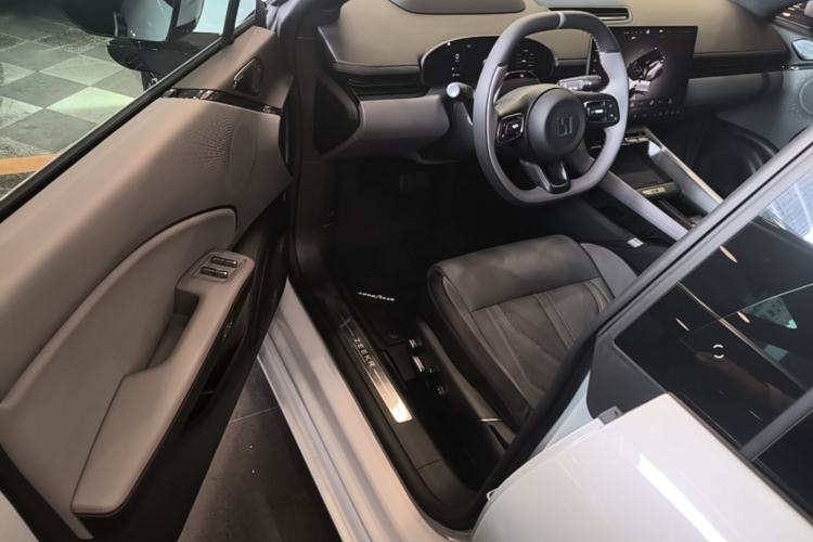 Used Zeekr 007GT 2025 Rear-Drive Intelligent Driving Version 75 kWh Driver Seat