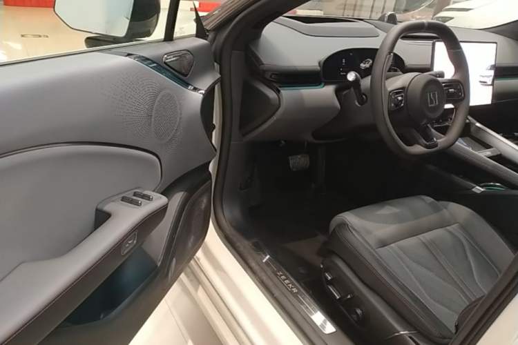 Used Zeekr 007GT 2025 Long-Range Rear-Wheel Drive Intelligent Driving Version 100 kWh Driver Seat