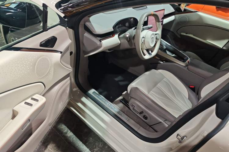 Used Zeekr 007GT 2025 Rear-Drive Intelligent Driving Version 75 kWh Driver Seat