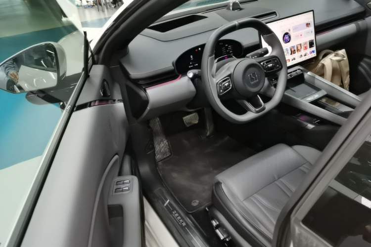 Used Zeekr 007GT 2025 Four-Wheel Drive Intelligent Driving Version 75 kWh Driver Seat