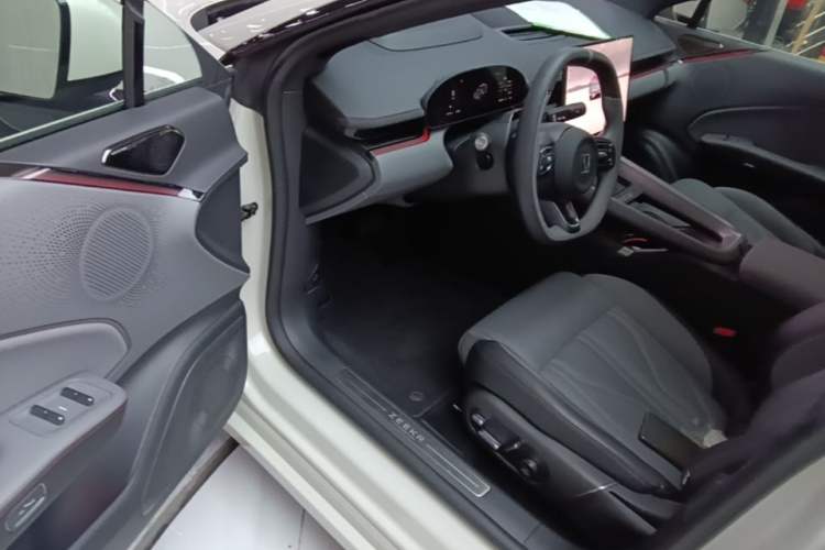Used Zeekr 007GT 2025 Four-Wheel Drive Intelligent Driving Version 75 kWh Driver Seat