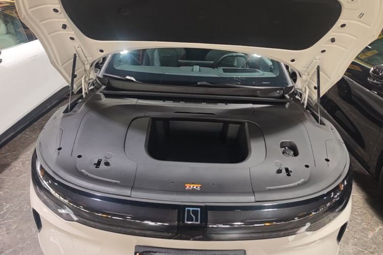 Used Zeekr 007GT 2025 Long-Range Rear-Wheel Drive Intelligent Driving Version 100 kWh Engine Bay