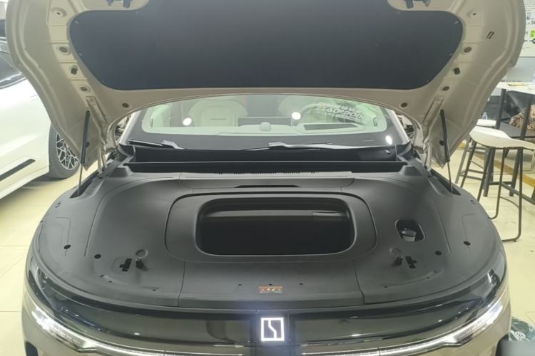 Used Zeekr 007GT 2025 Four-Wheel Drive Intelligent Driving Version 75 kWh Engine Bay