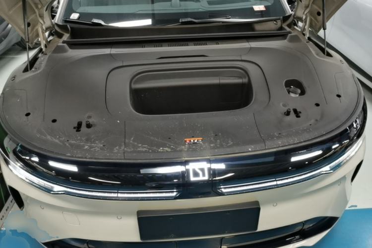 Used Zeekr 007GT 2025 Four-Wheel Drive Intelligent Driving Version 75 kWh Engine Bay
