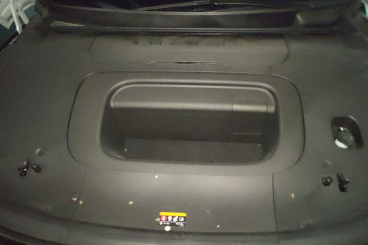 Used Zeekr 007GT 2025 Four-Wheel Drive Intelligent Driving Version 75 kWh Engine Bay