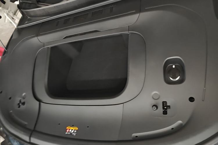 Used Zeekr 007GT 2025 Long-Range Rear-Wheel Drive Intelligent Driving Version 100 kWh Engine Bay