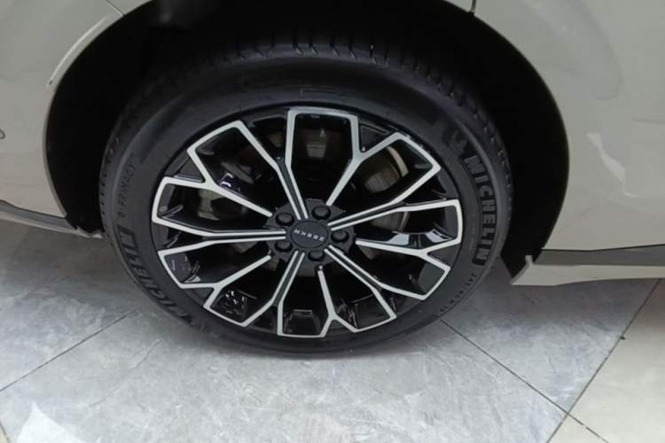 Used Zeekr 007GT 2025 Four-Wheel Drive Intelligent Driving Version 75 kWh Exterior 1