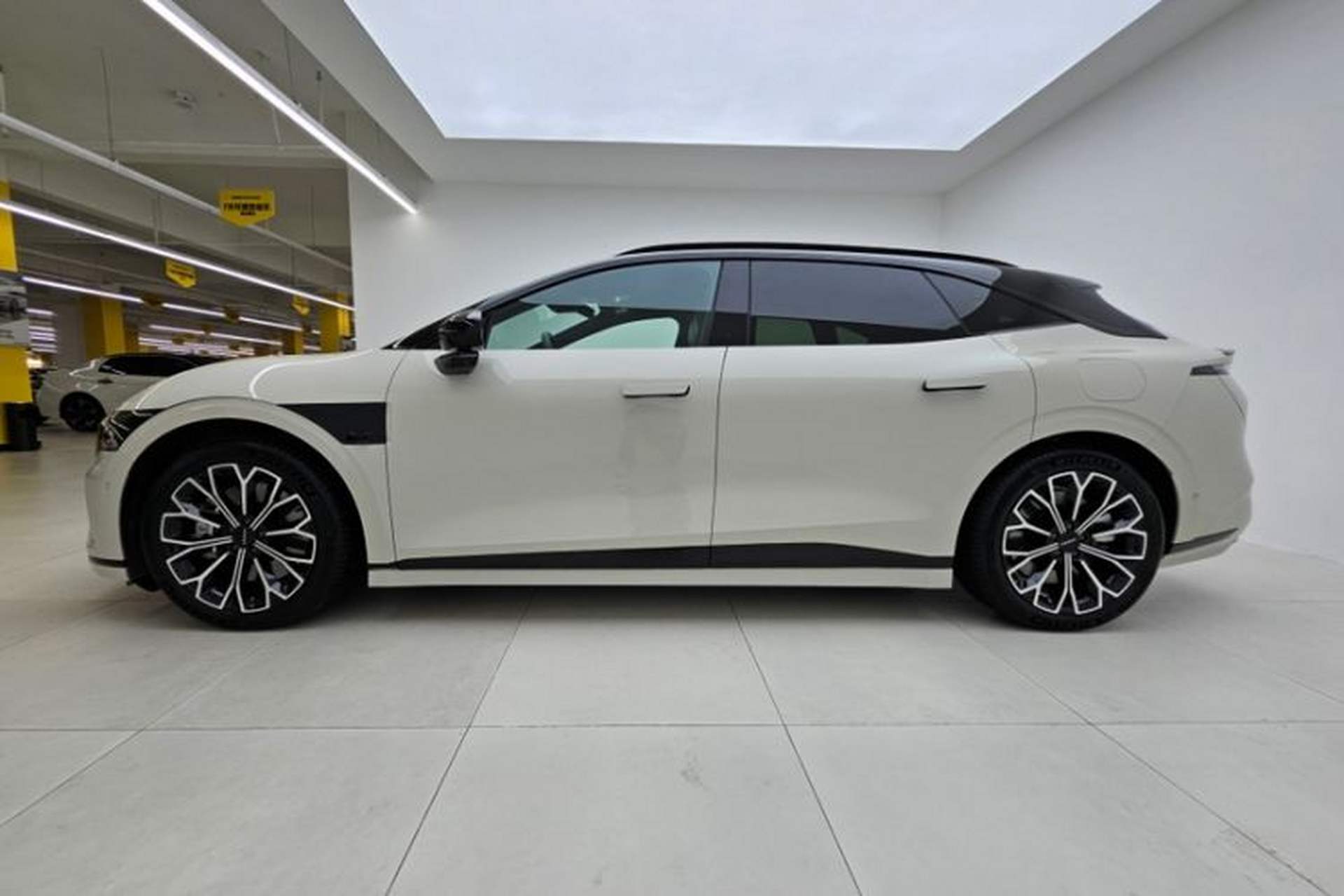 Used Zeekr 007GT 2025 Long-Range Rear-Wheel Drive Intelligent Driving Version 100 kWh Exterior 2