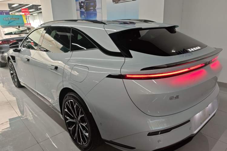 Used Zeekr 007GT 2025 Rear-Drive Intelligent Driving Version 75 kWh Exterior 2