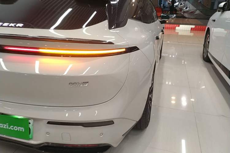 Used Zeekr 007GT 2025 Long-Range Rear-Wheel Drive Intelligent Driving Version 100 kWh Exterior 3