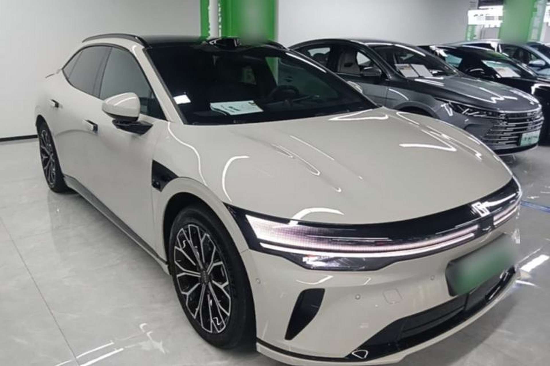 Used Zeekr 007GT 2025 Rear-Drive Intelligent Driving Version 75 kWh Front Right 45 Deg