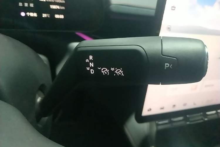 Used Zeekr 007GT 2025 Long-Range Rear-Wheel Drive Intelligent Driving Version 100 kWh Gear Lever
