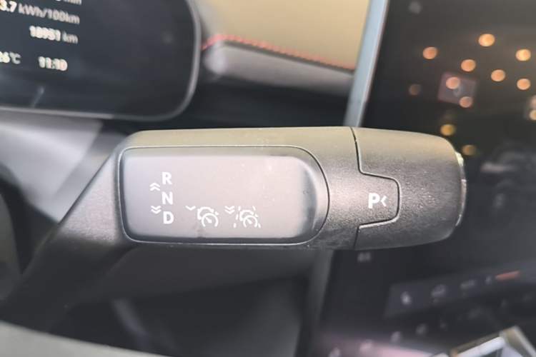 Used Zeekr 007GT 2025 Rear-Drive Intelligent Driving Version 75 kWh Gear Lever