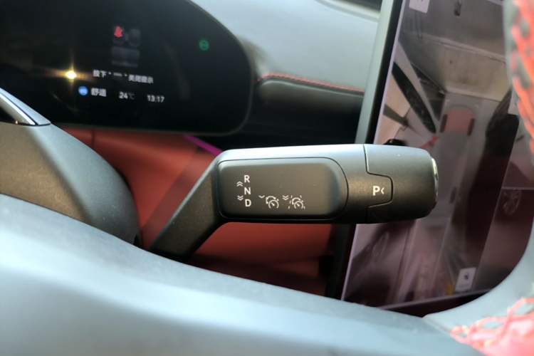 Used Zeekr 007GT 2025 Rear-Drive Intelligent Driving Version 75 kWh Gear Lever