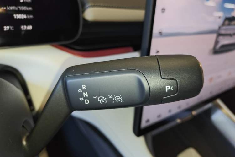 Used Zeekr 007GT 2025 Four-Wheel Drive Intelligent Driving Version 75 kWh Gear Lever