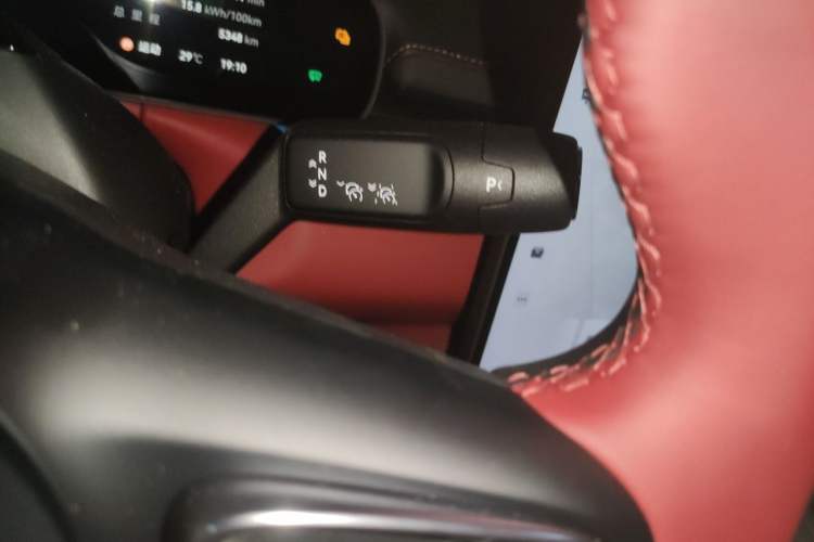 Used Zeekr 007GT 2025 Four-Wheel Drive Intelligent Driving Version 75 kWh Gear Lever