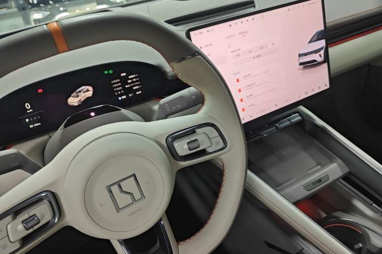 Used Zeekr 007GT 2025 Long-Range Rear-Wheel Drive Intelligent Driving Version 100 kWh Gear Lever