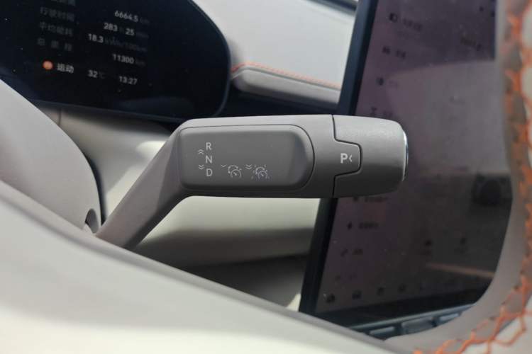 Used Zeekr 007GT 2025 Four-Wheel Drive Intelligent Driving Version 75 kWh Gear Lever