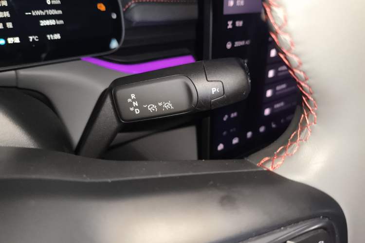 Used Zeekr 007GT 2025 Long-Range Rear-Wheel Drive Intelligent Driving Version 100 kWh Gear Lever