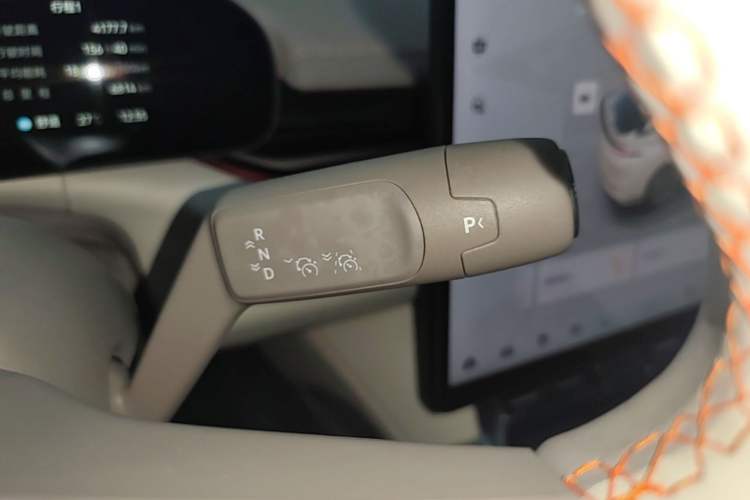 Used Zeekr 007GT 2025 Long-Range Rear-Wheel Drive Intelligent Driving Version 100 kWh Gear Lever