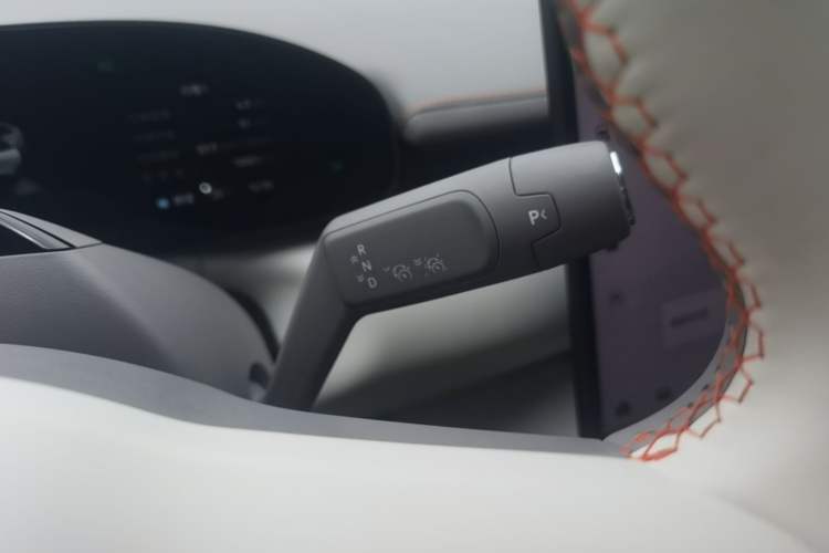 Used Zeekr 007GT 2025 Long-Range Rear-Wheel Drive Intelligent Driving Version 100 kWh Gear Lever