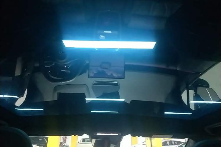 Used Zeekr 007GT 2025 Long-Range Rear-Wheel Drive Intelligent Driving Version 100 kWh Headliner